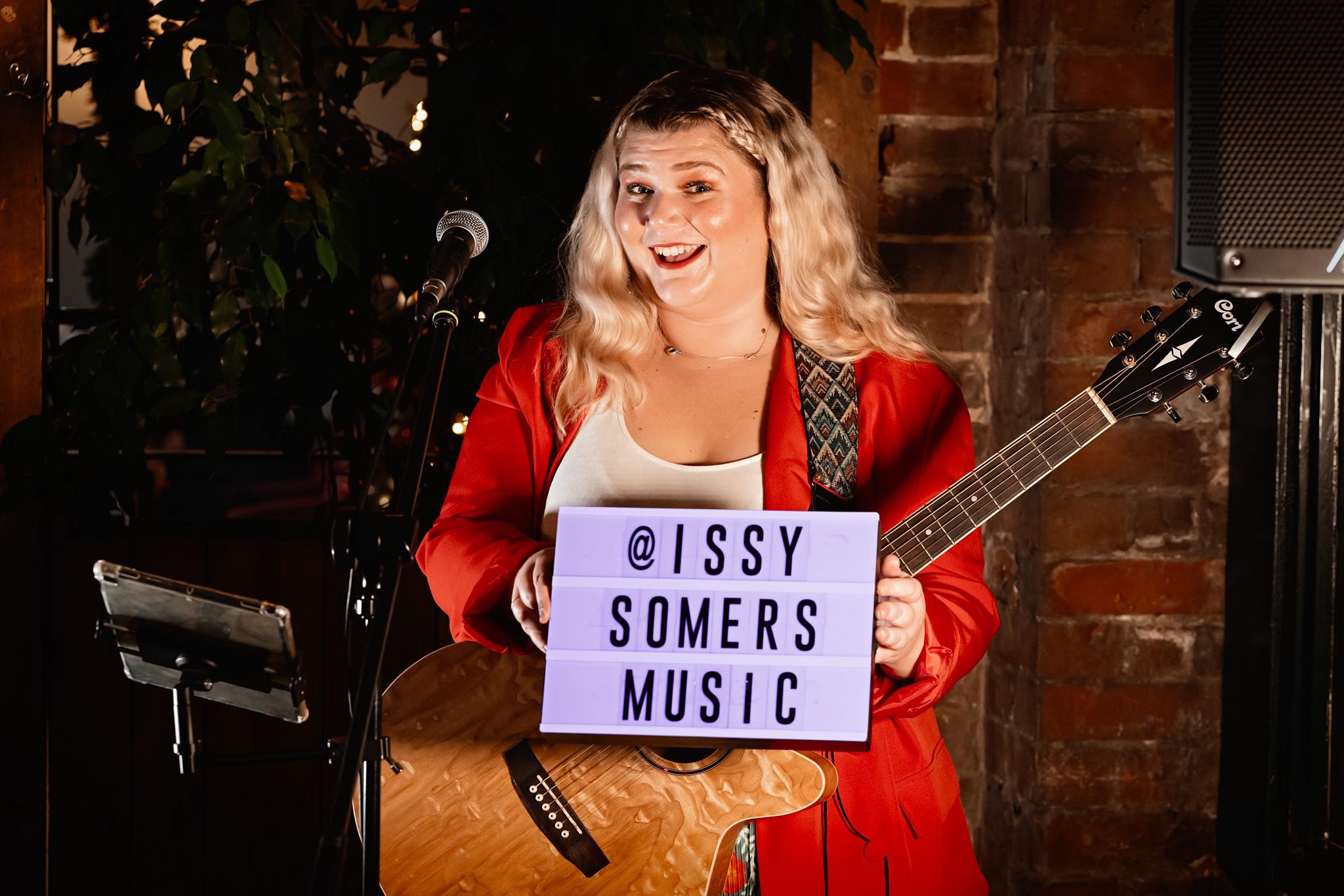 Issy Somers Issy Somers