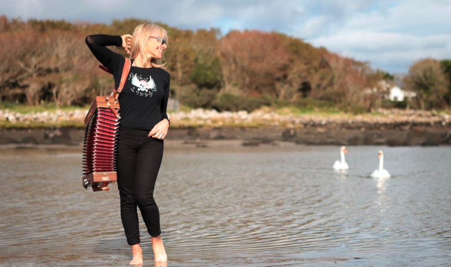 THE SHARON SHANNON TRIO