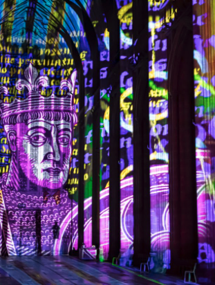Crown and Coronation - IMMERSIVE LIGHT AND SOUND SHOW BY LUXMURALIS Crown and Coronation - IMMERSIVE LIGHT AND SOUND SHOW BY LUXMURALIS