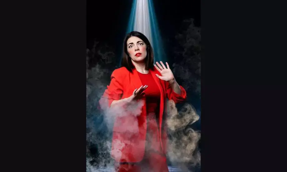ROSIE HOLT: THE ILLEGAL ALIENS HAVE LANDED!