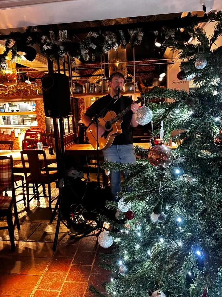 Festive Live Music with George Croucher