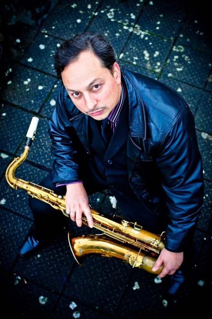 THE NUTSHELL JAZZ CLUB: ALEX GARNETT'S TRIO